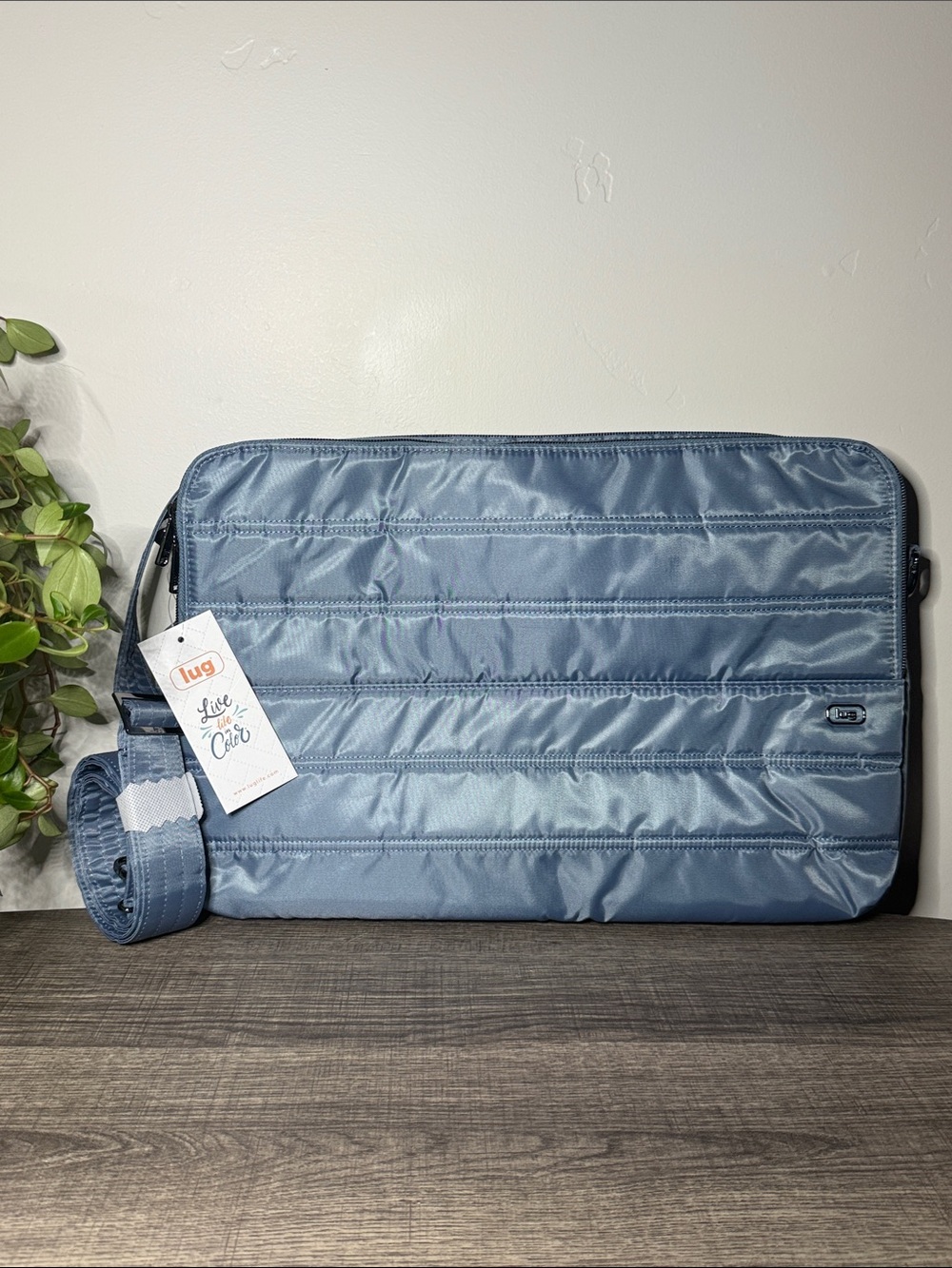 Lug Delta 17” Laptop Case Bluemoon Quilted Crossbody NWT